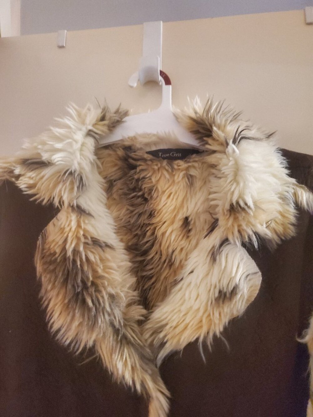 True Grit brand Size XL brown and cream color